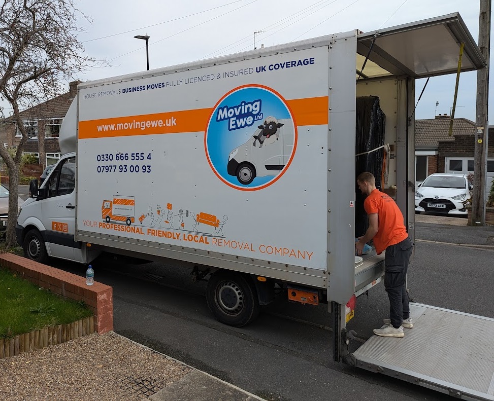 Mercedes Spritner Luton Van