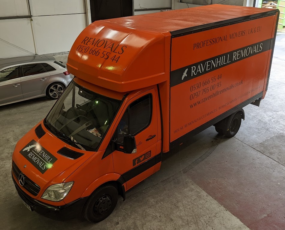 Mercedes Spritner Luton Van